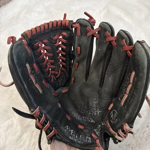 Mizuno GPL-1150 D3 Boys Tight Fit Game Ready 11.5" Baseball Glove - Picture 3 of 7